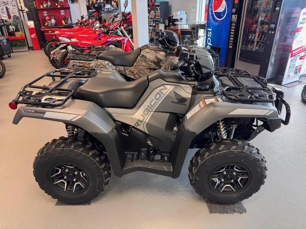 2025 Honda Rubicon 520 DCT IRS EPS in Charlemagne, Quebec - 1 - w1024h768px