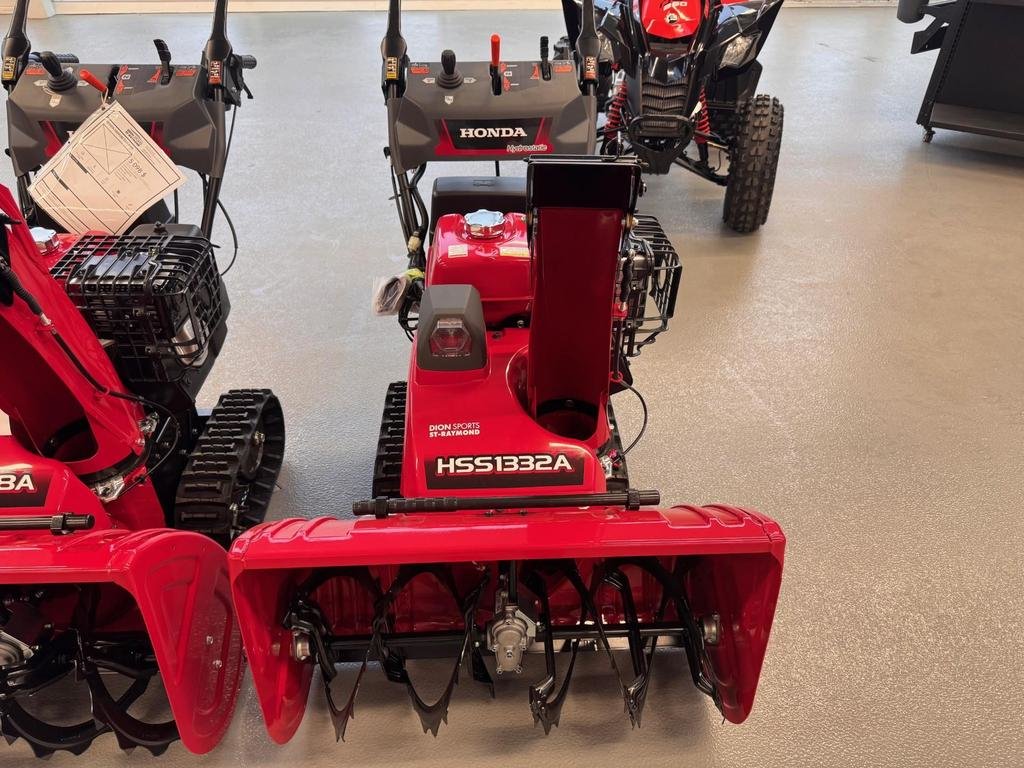 Honda Souffleuse Honda HSS1332CTD  2025 à Charlemagne, Québec - 2 - w1024h768px