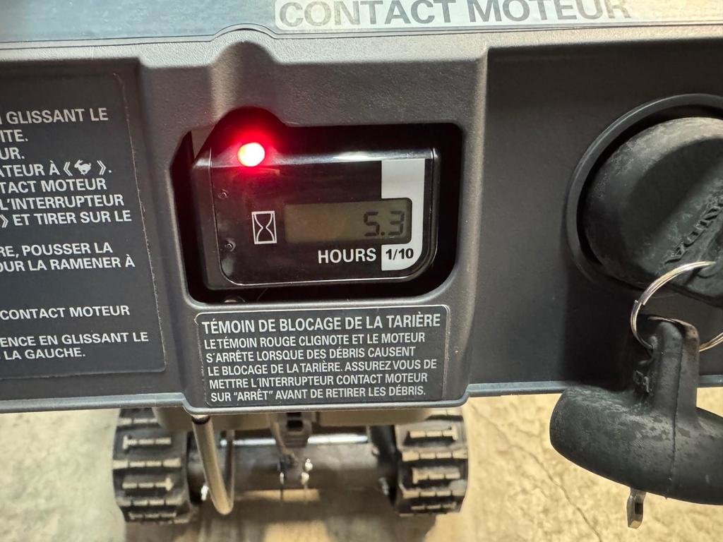 Souffleuse Honda HSS928CTD  2024 à Charlemagne, Québec - 6 - w1024h768px