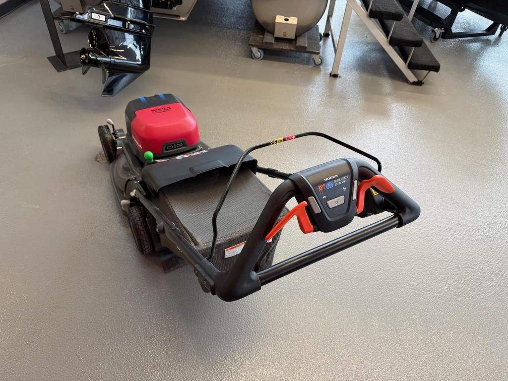 Honda Tondeuse Honda HRX21BEC6  2026 à Charlemagne, Québec - 3 - w1024h768px