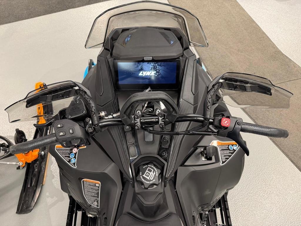 Lynx COMMANDER RE 900 ACE TURBO R  2026 à Charlemagne, Québec - 5 - w1024h768px