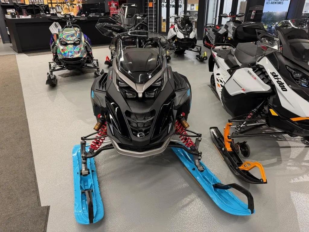 Lynx COMMANDER RE TURBO R  2026 à Charlemagne, Québec - 5 - w1024h768px