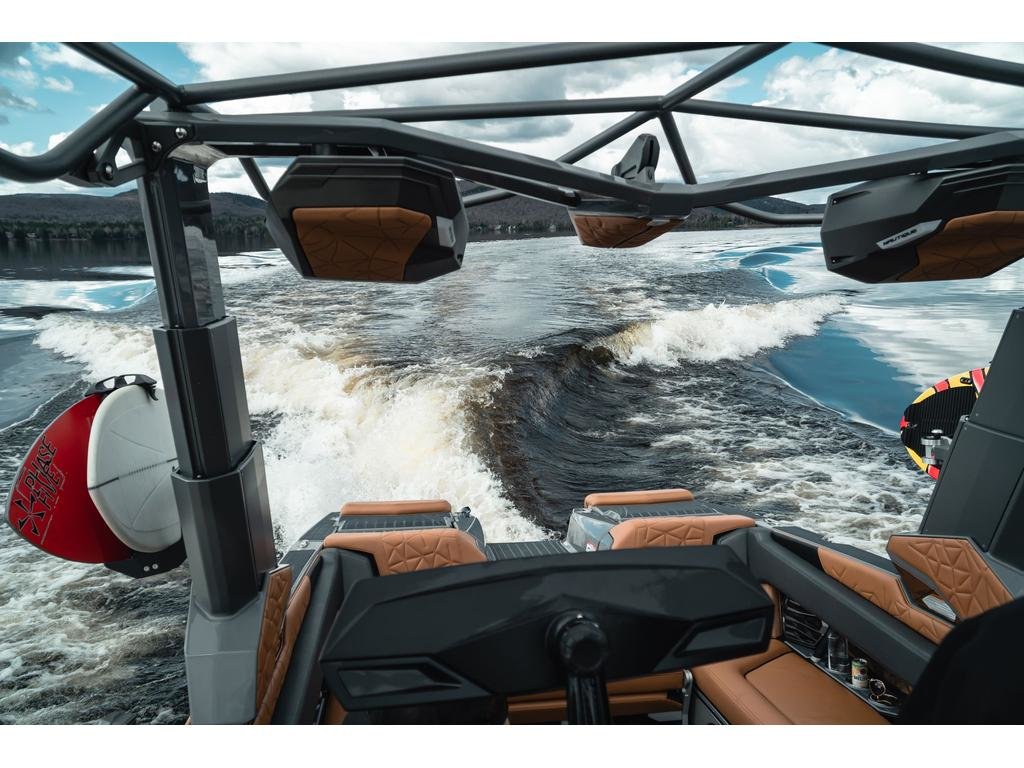 Nautique SUPER AIR NAUTIQUE G25 PARAGON  2023 à Charlemagne, Québec - 4 - w1024h768px
