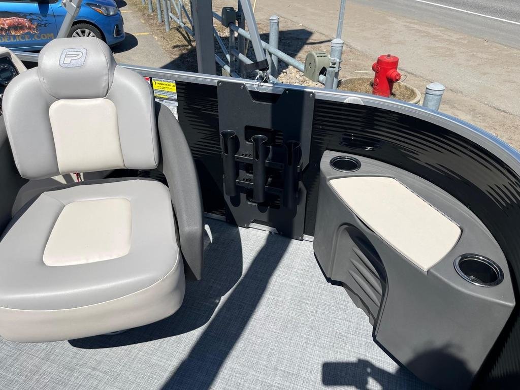 2025 Princecraft JAZZ 17 9.9 Grande pousée ( rabais de 1750$) in Charlemagne, Quebec - 17 - w1024h768px