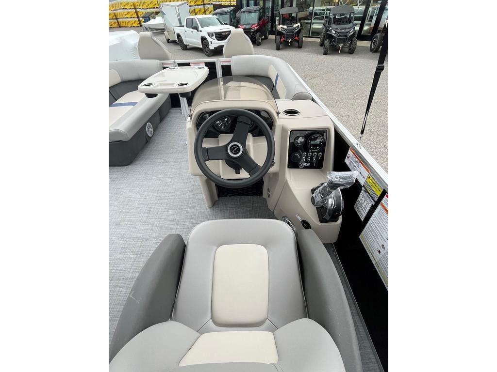 2025 Princecraft JAZZ 19 4S 30 HP efi( Rabais de 1575$ + 7 ans Mercury)) ) in Charlemagne, Quebec - 4 - w1024h768px