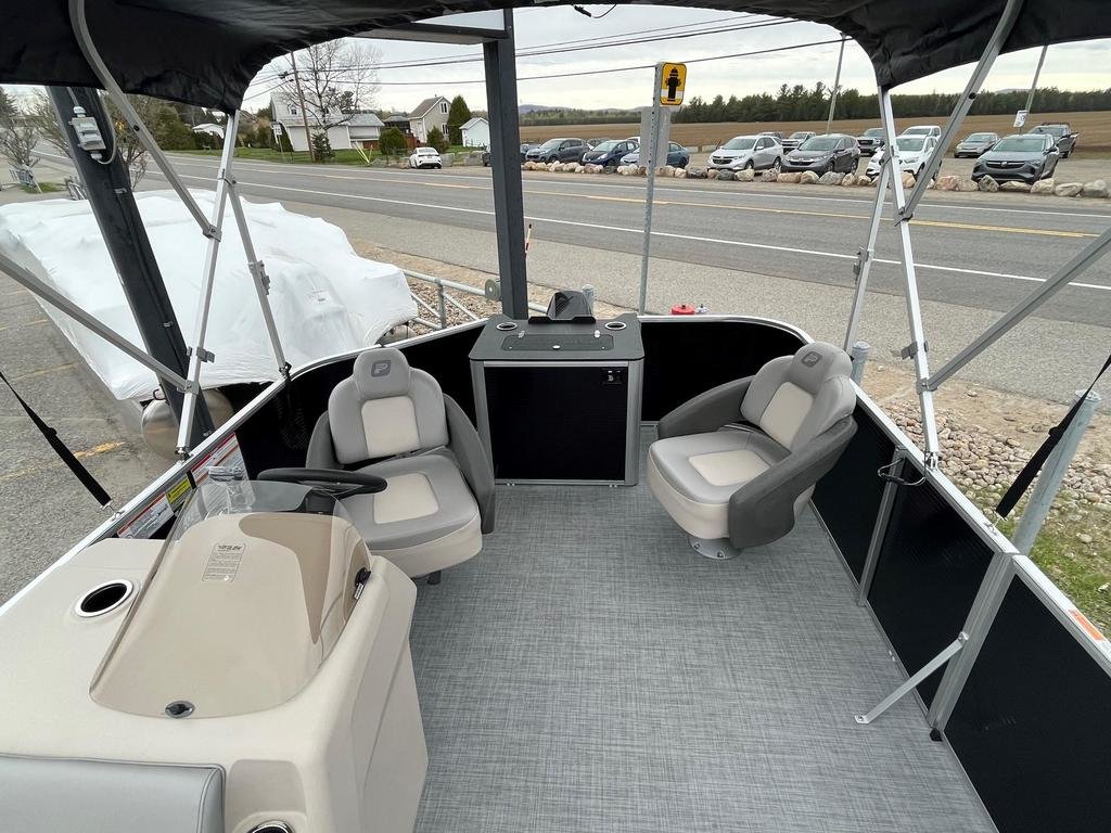 2025 Princecraft JAZZ 19 4S 30 HP efi( Rabais de 1575$ + 7 ans Mercury)) ) in Charlemagne, Quebec - 7 - w1024h768px