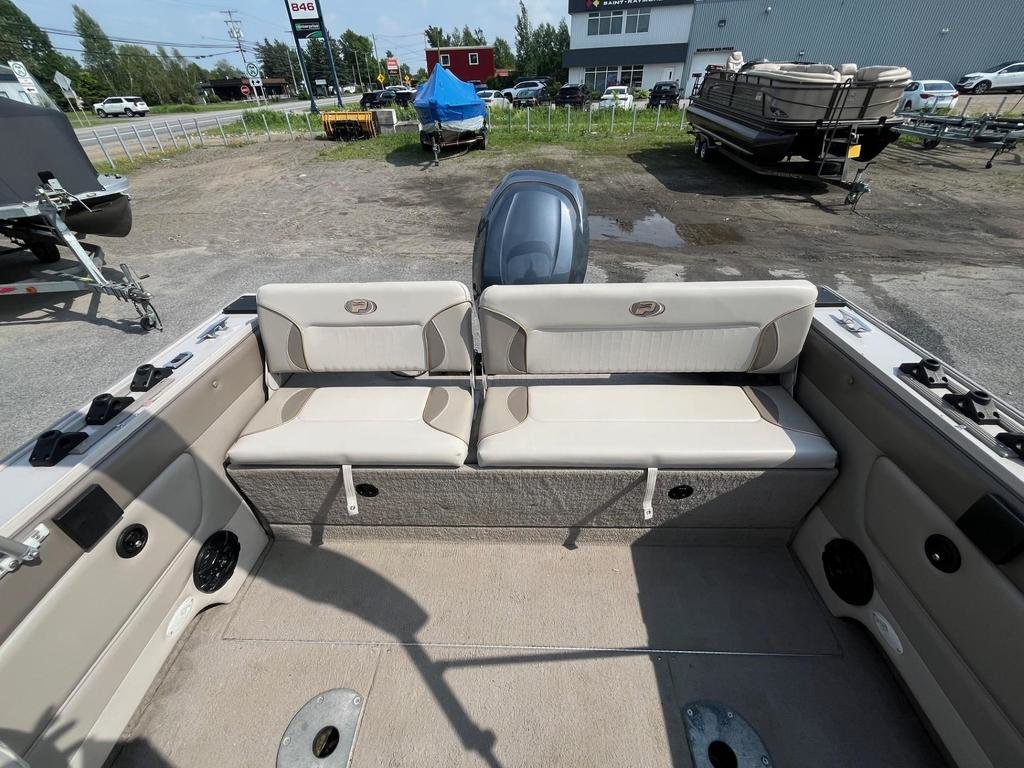 2004 Princecraft SUPERPRO PLATINUM 186 in Charlemagne, Quebec - 8 - w1024h768px
