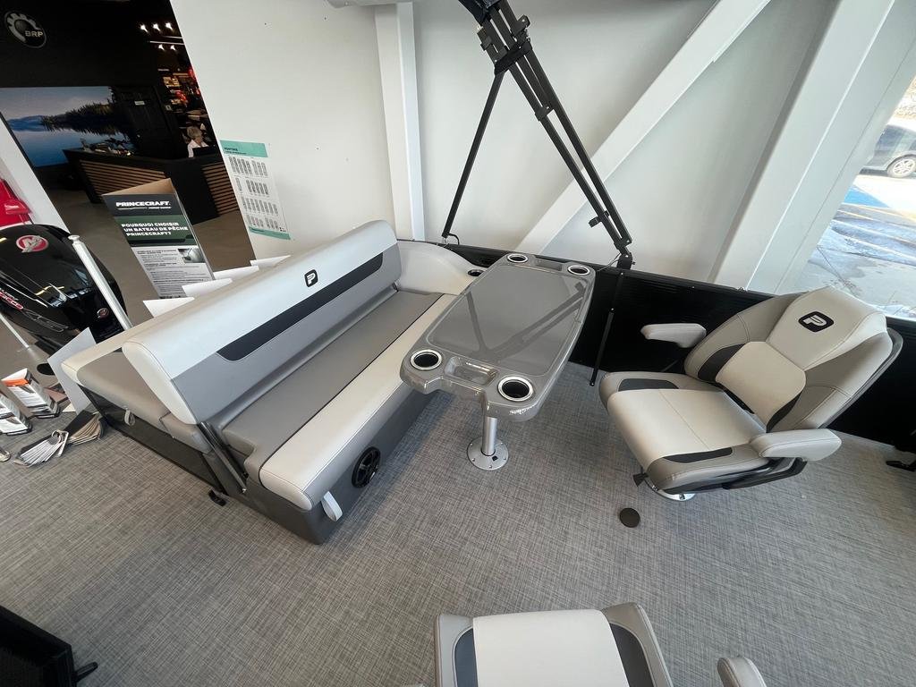 2026 Princecraft VECTRA 21 RL 3 QUILLES  115 Pro xs in Charlemagne, Quebec - 9 - w1024h768px