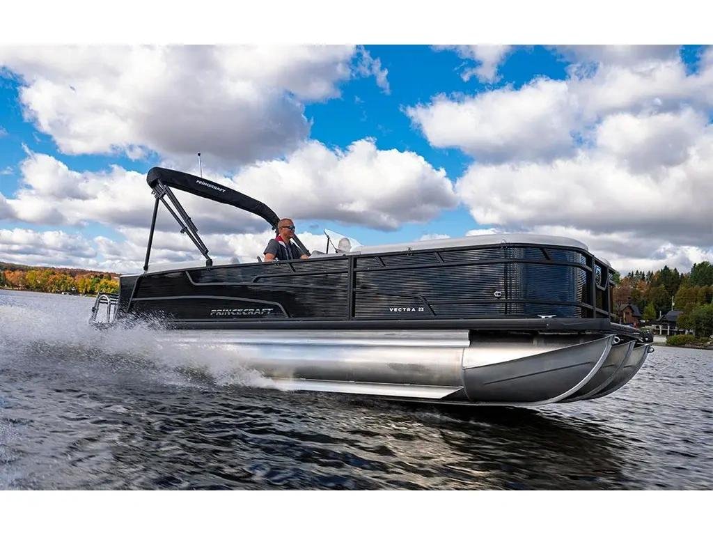 Princecraft Vectra 23 Rl 3 quilles 150 hp Pro XS et Toit Campeur  2026 à Charlemagne, Québec - 2 - w1024h768px