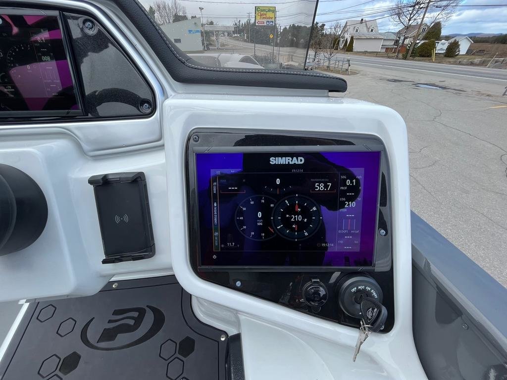Princecraft VOGUE 27 RL 500 Racing Démo( Rabais 80 000$)  2024 à Charlemagne, Québec - 16 - w1024h768px