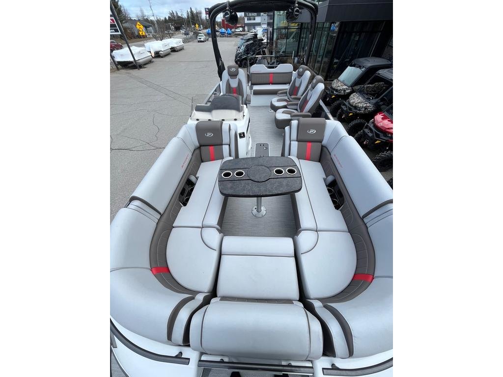 Princecraft VOGUE 27 RL 500 Racing Démo( Rabais 80 000$)  2024 à Charlemagne, Québec - 8 - w1024h768px