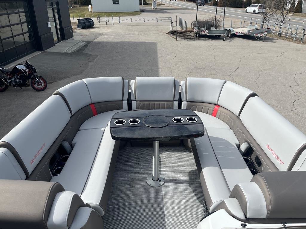 Princecraft VOGUE 27 RL 500 Racing Démo( Rabais 80 000$)  2024 à Charlemagne, Québec - 7 - w1024h768px