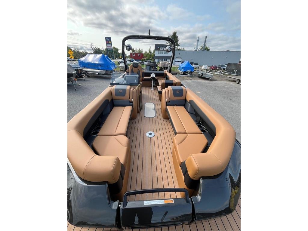 Princecraft VOGUE 27 RL 500 Racing( Rabais 67 000$ )  2025 à Charlemagne, Québec - 3 - w1024h768px