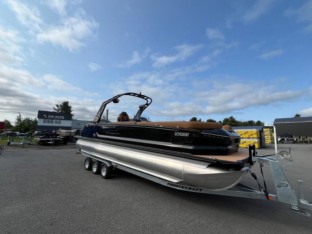 Princecraft VOGUE 27 RL 500 Racing( Rabais 67 000$ )  2025 à Charlemagne, Québec - 2 - w1024h768px