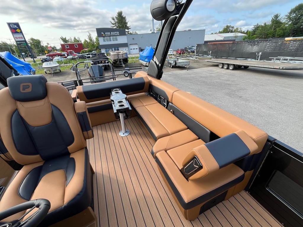 Princecraft VOGUE 27 RL 500 Racing( Rabais 67 000$ )  2025 à Charlemagne, Québec - 7 - w1024h768px