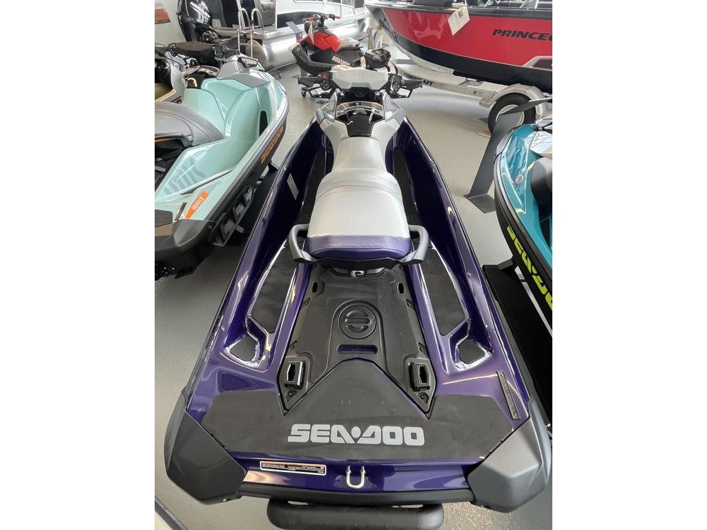 Sea-Doo GTI SE 130  2025 à Charlemagne, Québec - 5 - w1024h768px