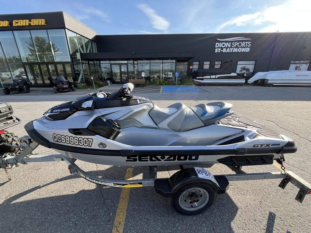 2020 Sea-Doo GTX 300 LIMITED in Charlemagne, Quebec - 2 - w1024h768px