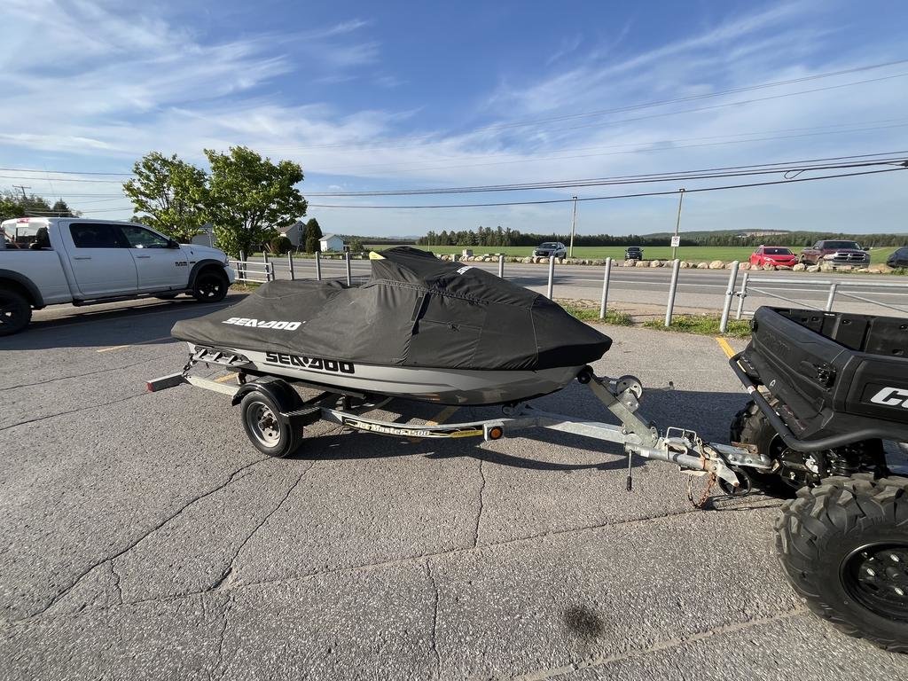 2020 Sea-Doo GTX 300 LIMITED in Charlemagne, Quebec - 9 - w1024h768px