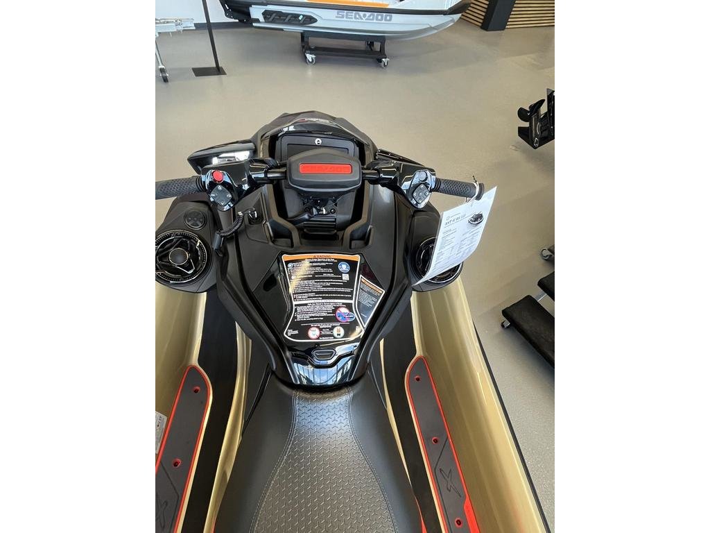 Sea-Doo RXT X 325 ( Rabais de 1250$)  2025 à Charlemagne, Québec - 4 - w1024h768px