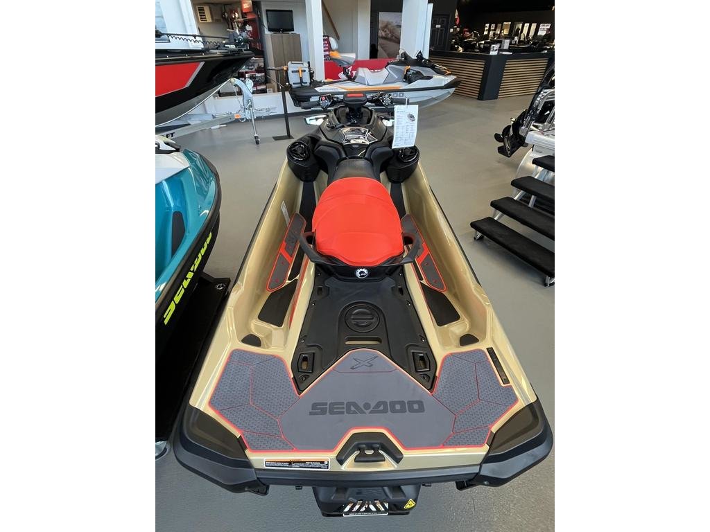 Sea-Doo RXT X 325 ( Rabais de 1250$)  2025 à Charlemagne, Québec - 3 - w1024h768px