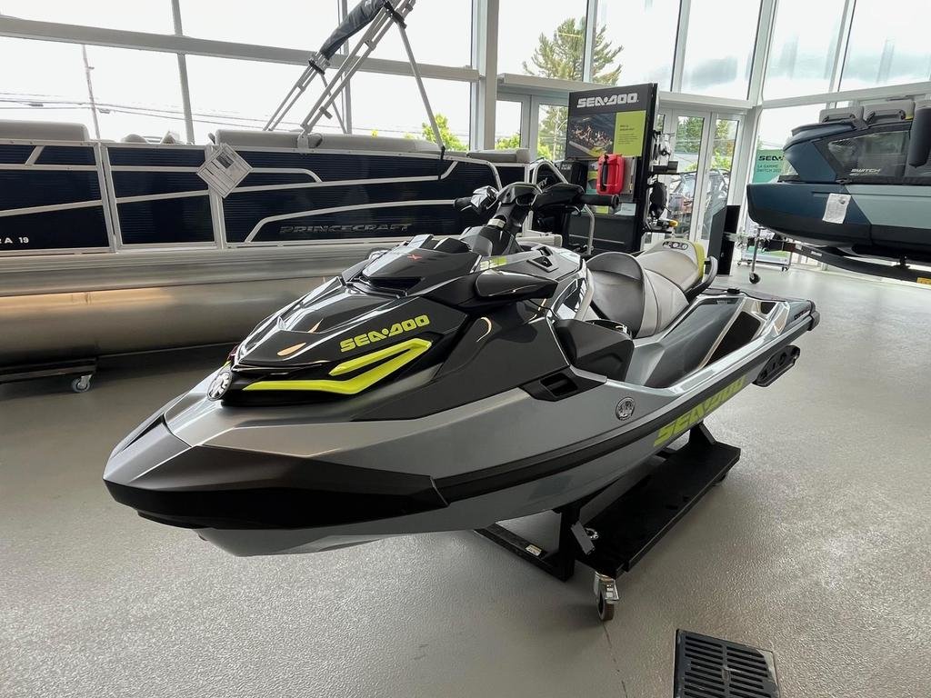 Sea-Doo RXT X 325 ( Rabais de 1250$)  2025 à Charlemagne, Québec - 3 - w1024h768px