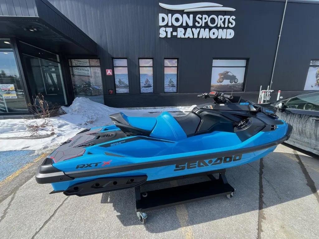 Sea-Doo RXT X 325 ROTAX 1630 ACE 325  2026 à Charlemagne, Québec - 3 - w1024h768px