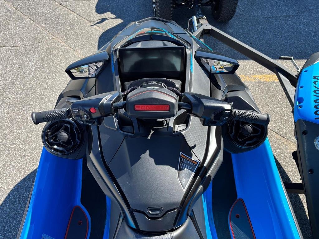 2026 Sea-Doo RXT X 325 ROTAX 1630 ACE 325 in Charlemagne, Quebec - 6 - w1024h768px