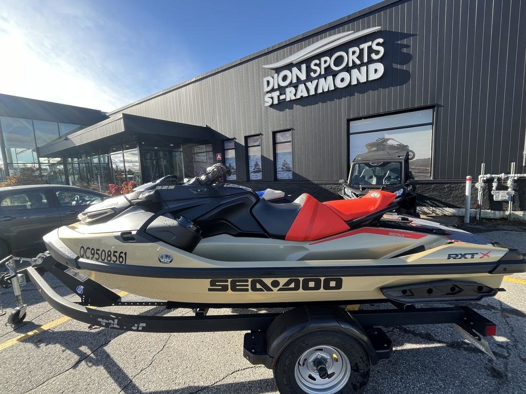 Sea-Doo RXT-X  325 RXT X  2025 à Charlemagne, Québec - 2 - w1024h768px