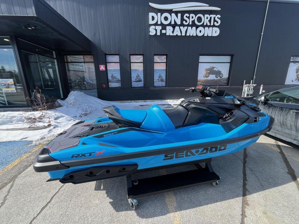 Sea-Doo RXT X 325 (4 ans de protection)  2026 à Charlemagne, Québec - 3 - w1024h768px