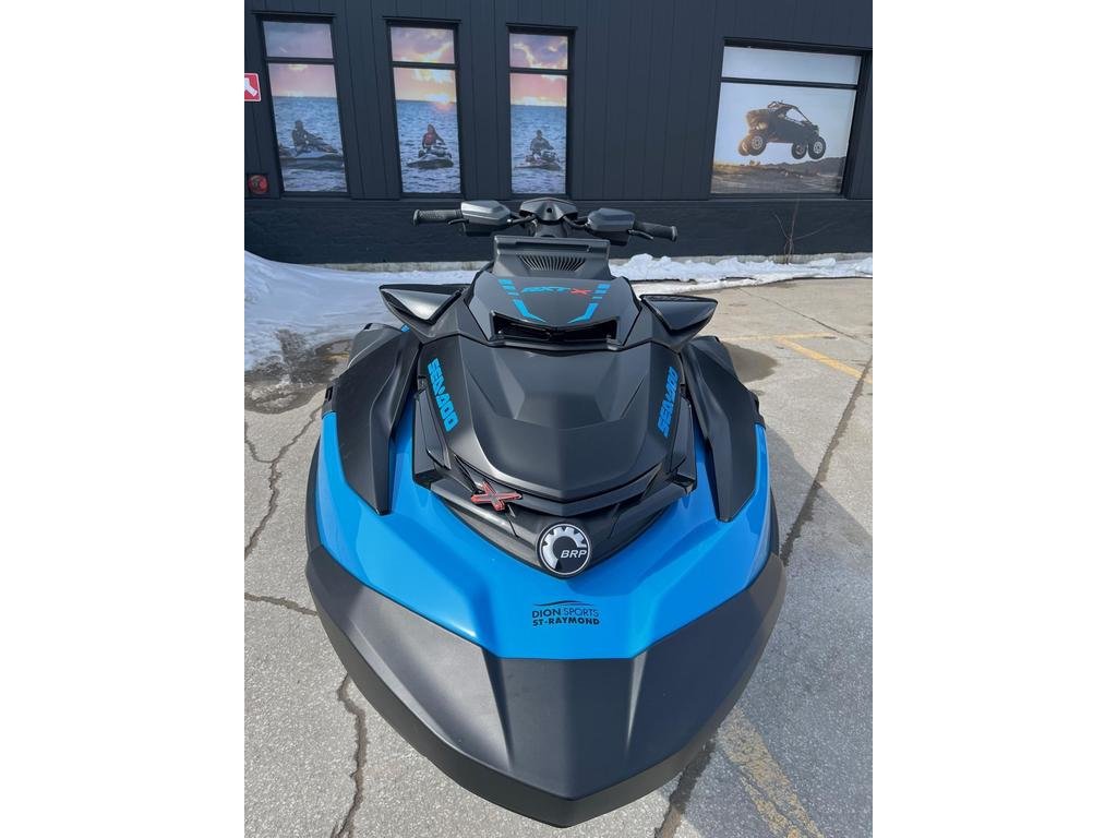 Sea-Doo RXT X 325 (4 ans de protection)  2026 à Charlemagne, Québec - 5 - w1024h768px