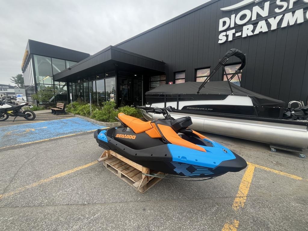 Sea-Doo SPARK TRIXX 3 PLACES AUDIO  2026 à Charlemagne, Québec - 2 - w1024h768px