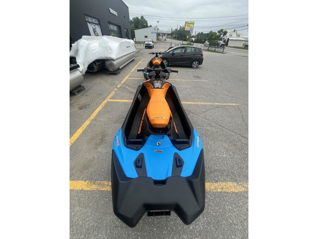 Sea-Doo SPARK TRIXX 3 PLACES AUDIO  2026 à Charlemagne, Québec - 9 - w1024h768px