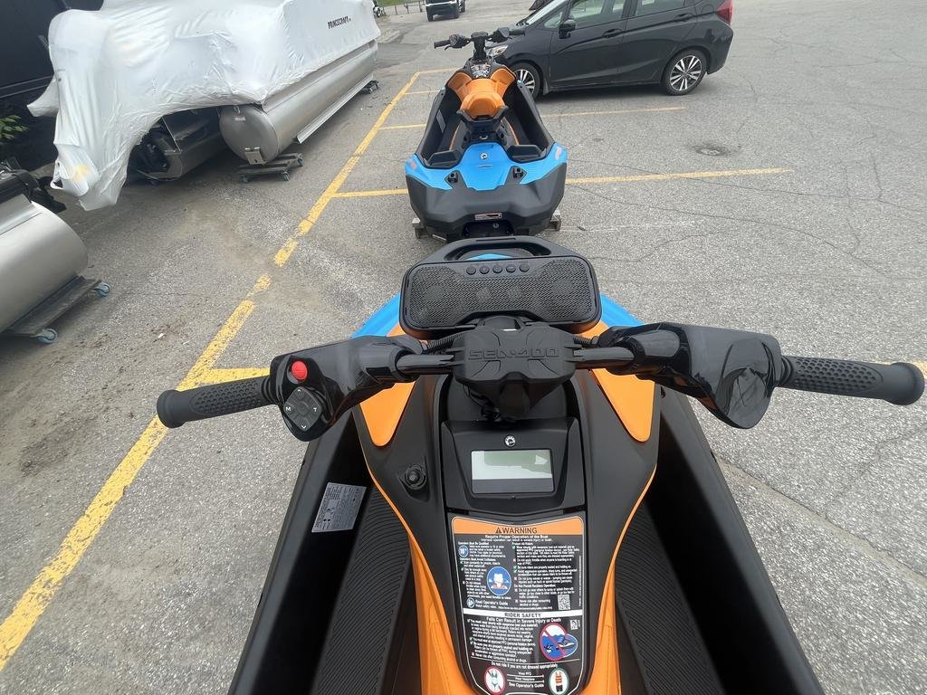 Sea-Doo SPARK TRIXX 3 PLACES AUDIO  2026 à Charlemagne, Québec - 6 - w1024h768px