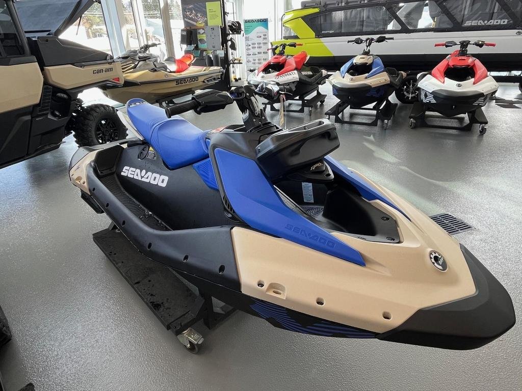 2025 Sea-Doo SPARK TRIXX  AUDIO 3 PLACES (RABAIS DE 1350$) in Charlemagne, Quebec - 1 - w1024h768px