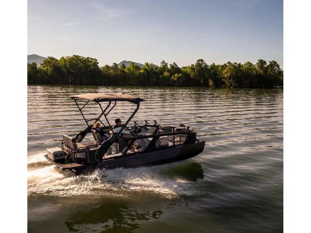 Sea-Doo SWITCH FISH 21 230 hp ( 5 ans de protections )  2026 à Charlemagne, Québec - 6 - w1024h768px