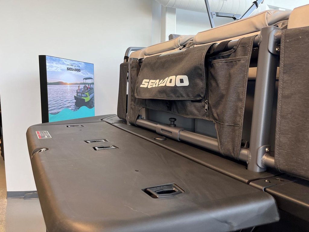 Sea-Doo SWITCH SPORT 18 230 DÉMO+Rabais de 13500$+2000 en accesoires  2023 à Charlemagne, Québec - 8 - w1024h768px