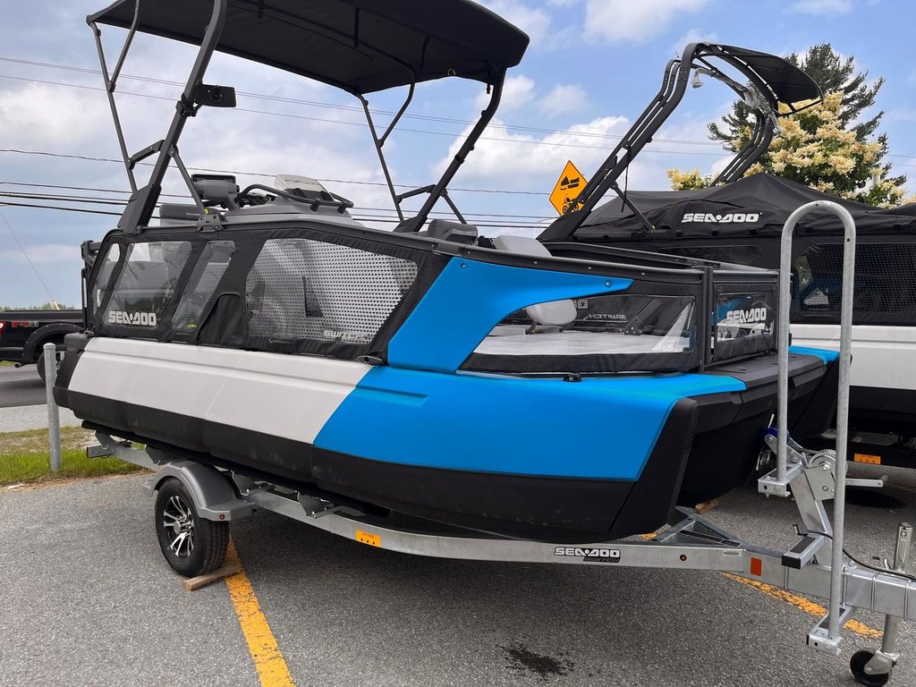 2023 Sea-Doo SWITCH SPORT 18'' 230 3 ans BRP(Rabais de 11000$) in Charlemagne, Quebec - 1 - w1024h768px