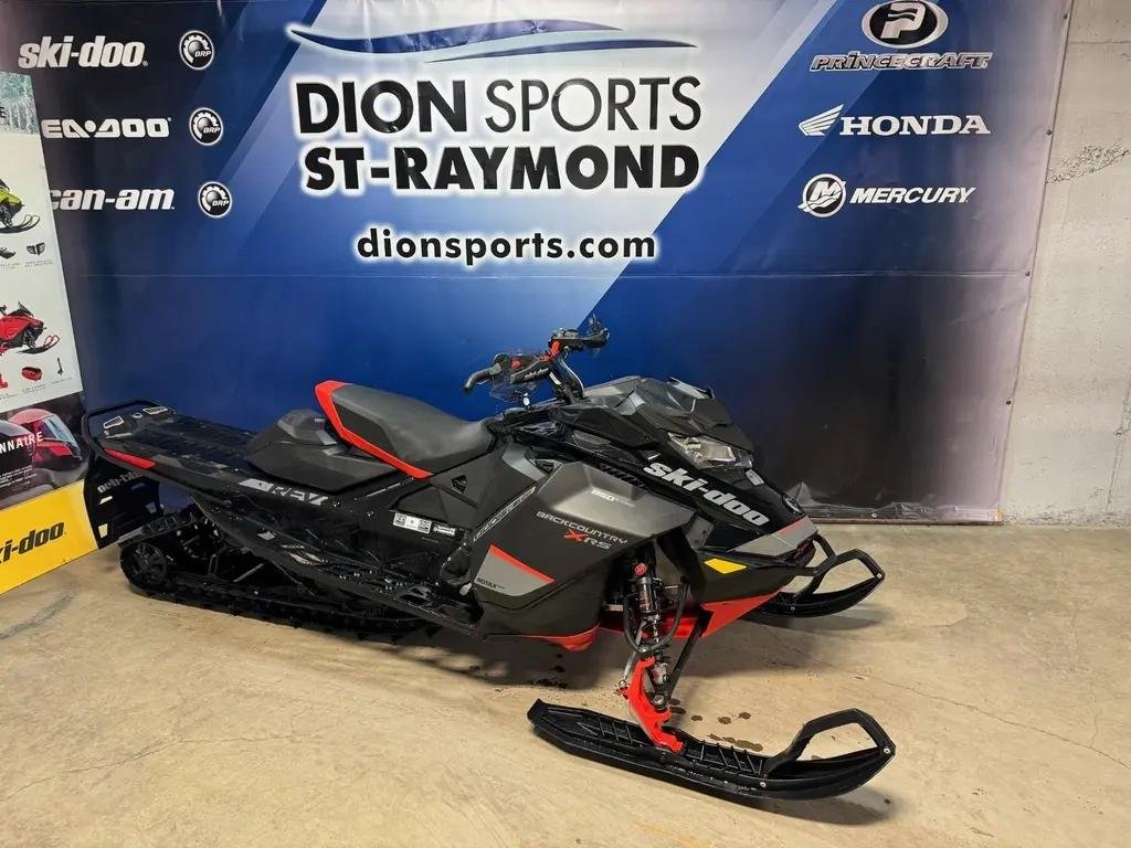 2020 Ski-Doo BACKCOUNTRY 850 XRS 146 X-RS in Charlemagne, Quebec - 1 - w1024h768px
