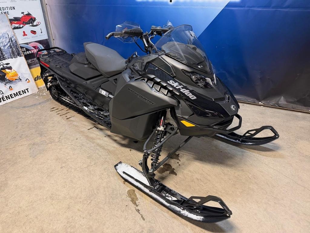 2026 Ski-Doo BackCountry Adrenaline 850 E-TEC in Charlemagne, Quebec - 2 - w1024h768px