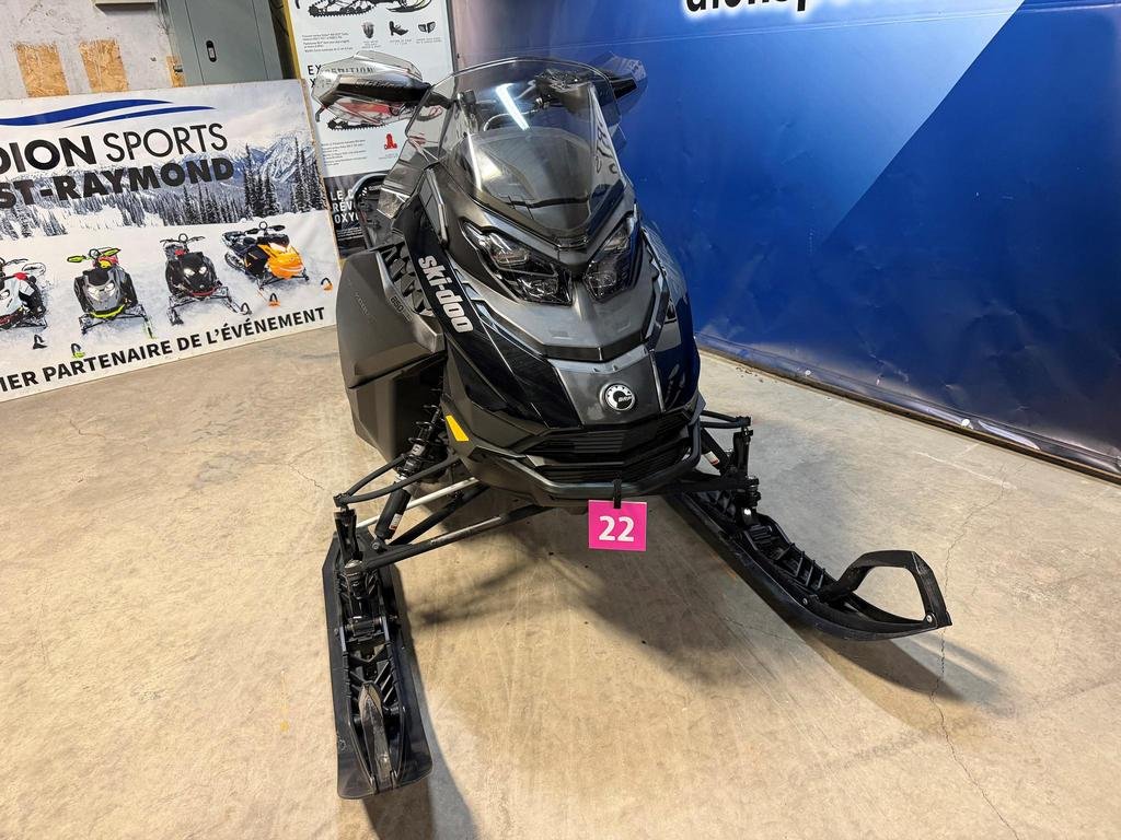 Ski-Doo BackCountry Adrenaline 850 E-TEC  2026 à Charlemagne, Québec - 3 - w1024h768px