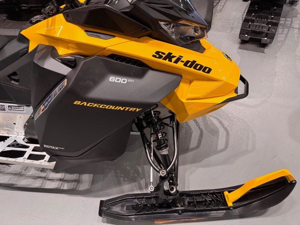 2024 Ski-Doo BACKCOUNTRY SPORT 600 EFI 2 in Charlemagne, Quebec - 2 - w1024h768px