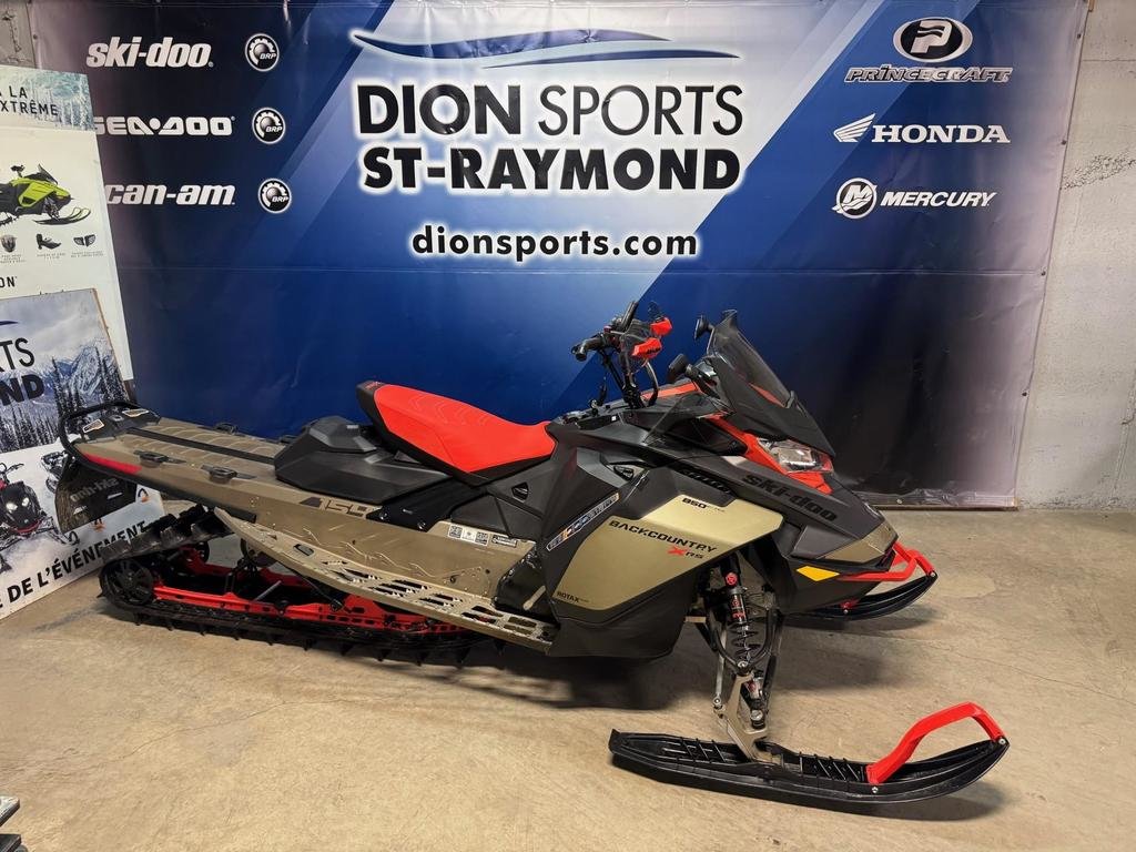 BACKCOUNTRY X-RS 850 XRS  2022 à Charlemagne, Québec - 1 - w1024h768px