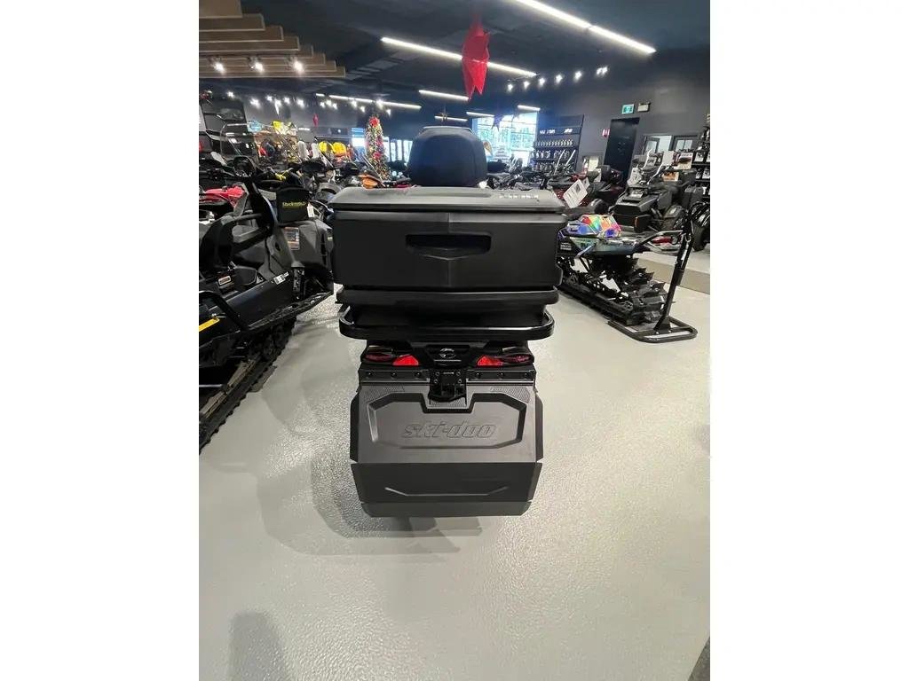 Ski-Doo EXPEDITION SE 900 ACE  ICE CROSSCUT  2026 à Charlemagne, Québec - 3 - w1024h768px