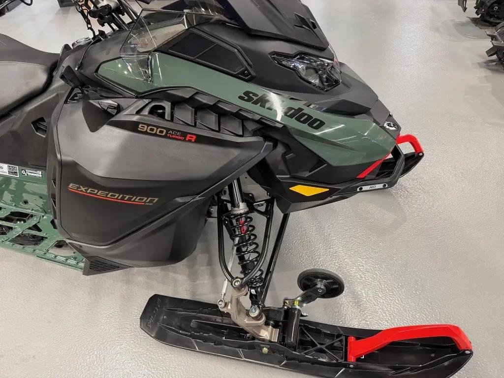 2026 Ski-Doo EXPEDITION SE 900 ACE TURBO R 1.8'' in Charlemagne, Quebec - 7 - w1024h768px