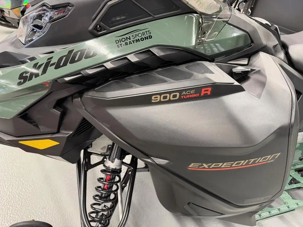 2026 Ski-Doo EXPEDITION SE 900 ACE TURBO R 1.8'' in Charlemagne, Quebec - 2 - w1024h768px