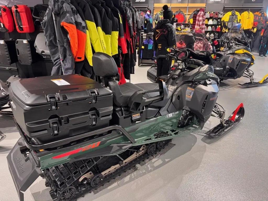 Ski-Doo EXPEDITION SE 900 ACE TURBO R 10.25 COBRA 1.8  2026 à Charlemagne, Québec - 5 - w1024h768px