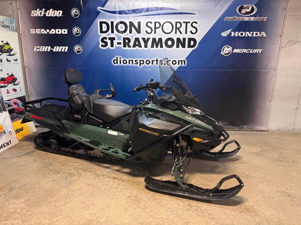 Ski-Doo Expedition SE 900 Ace  2024 à Charlemagne, Québec - 1 - w1024h768px