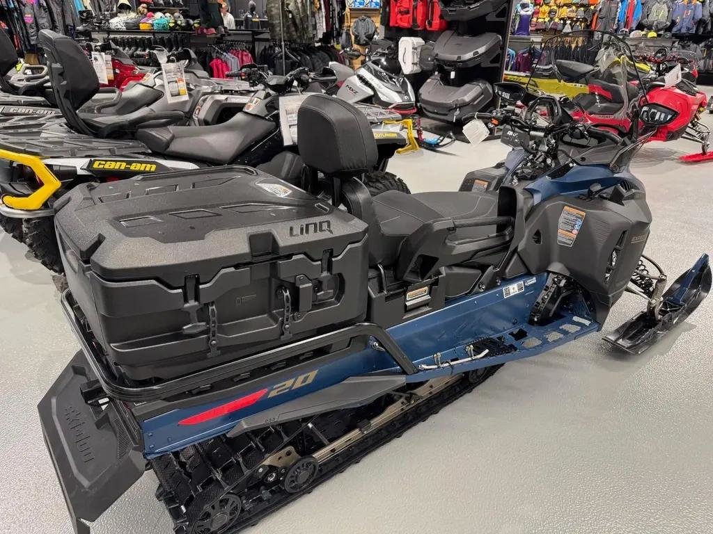 2025 Ski-Doo Expedition SE 900 Ace in Charlemagne, Quebec - 4 - w1024h768px