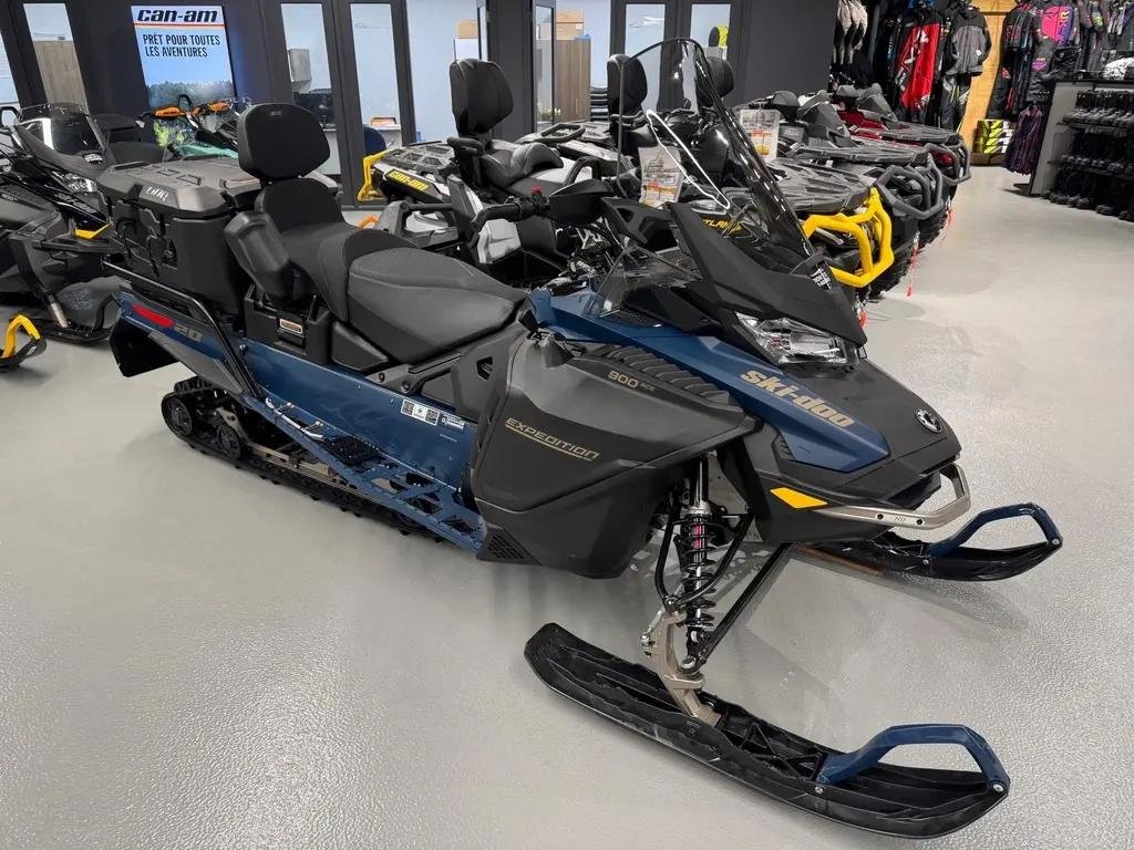 2025 Ski-Doo Expedition SE 900 Ace in Charlemagne, Quebec - 1 - w1024h768px