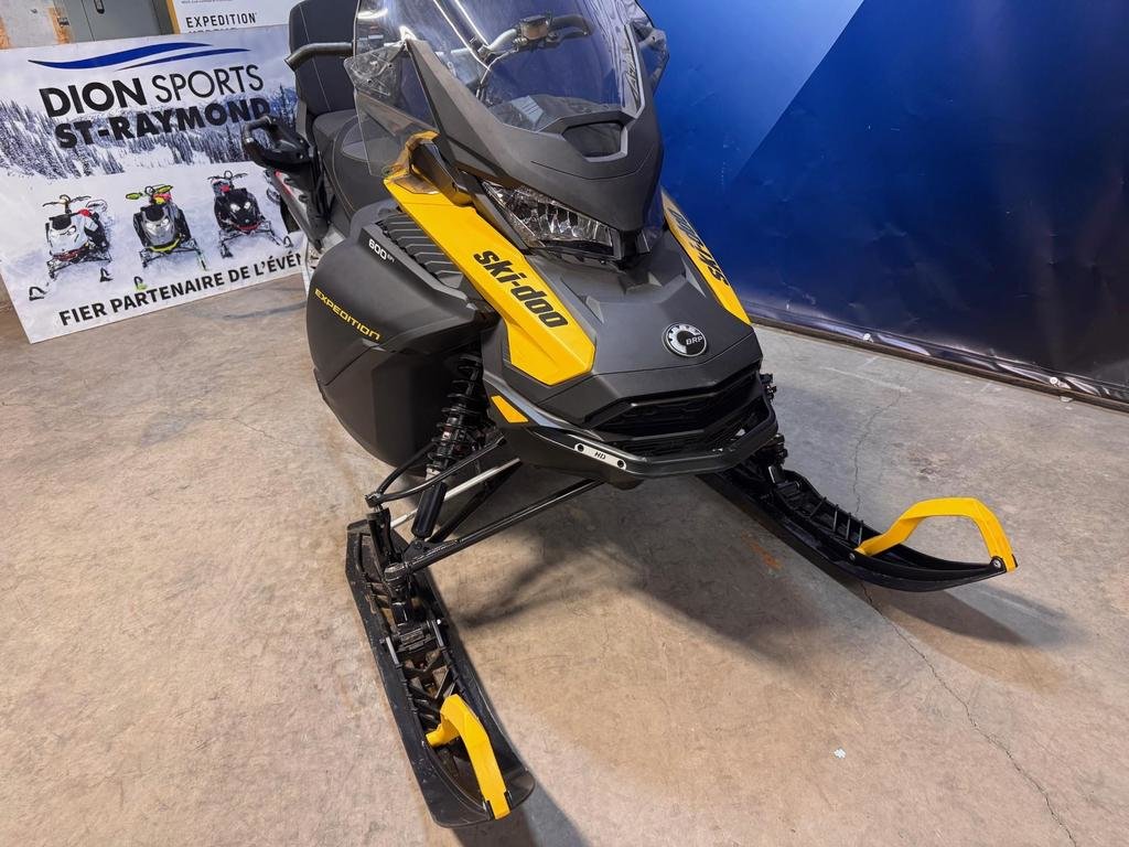 Ski-Doo Expedition Sport 600EFI  2024 à Charlemagne, Québec - 3 - w1024h768px